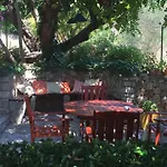 Relax Garden Стари Град