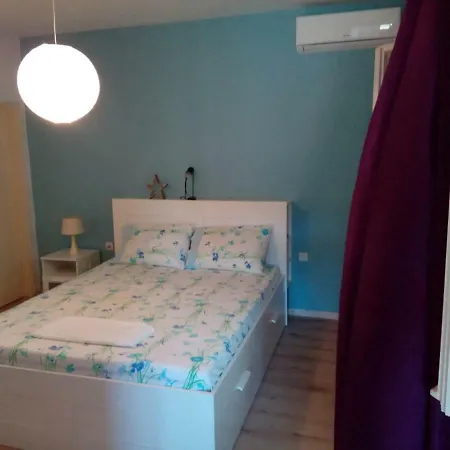 Relax Garden * Stari Grad (Hvar)