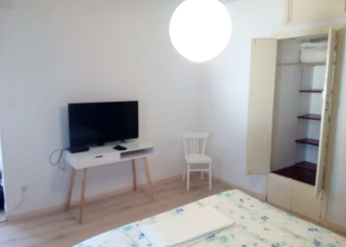 Relax Garden Apartman Stari Grad